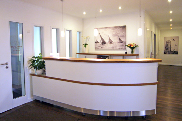 2 - Urologie Zentrum Empfang.jpg